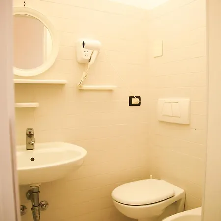 Austria Hotel 2*